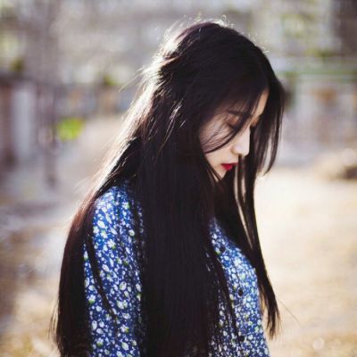 微信女生唯美淡雅忧伤侧脸高清头像