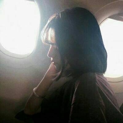 女生短发好看的霸气头像