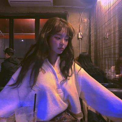女生气质唯美时尚高清头像