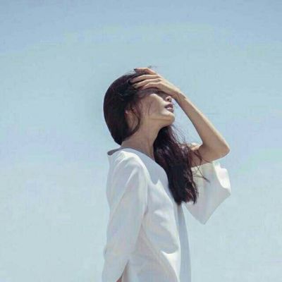 微信女生唯美淡雅忧伤侧脸高清头像
