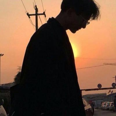 男生潮流帅气侧脸背影头像