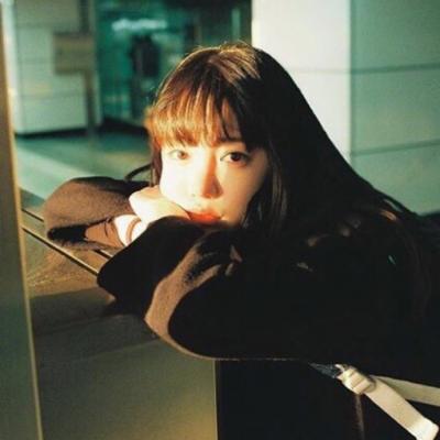 女生气质唯美时尚高清头像