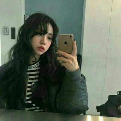 真人颓废微信头像女
