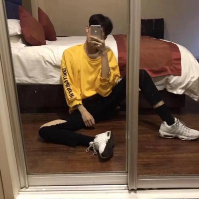 男生清纯阳光头像
