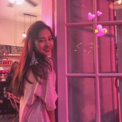 女生气质唯美时尚高清头像
