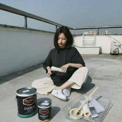 女生短发好看的霸气头像