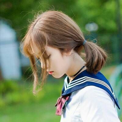 微信女生唯美淡雅忧伤侧脸高清头像