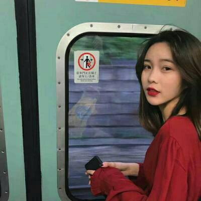 真人颓废微信头像女