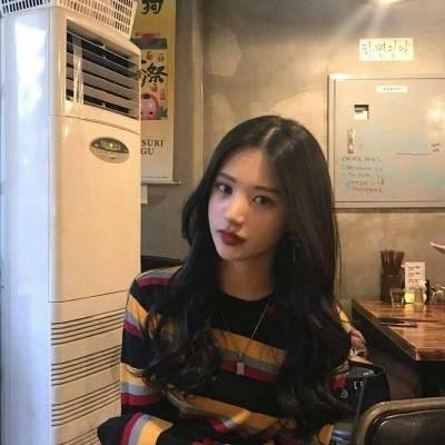 女大学生微信头像