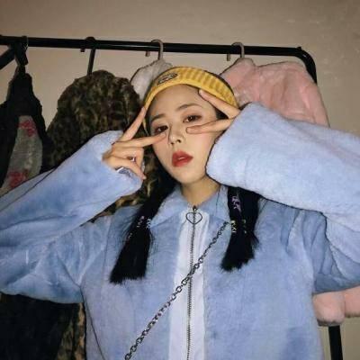 蓝色系清新高清微信头像女