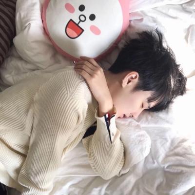 男生清纯阳光头像
