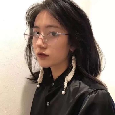 酷酷的爱笑女生头像图片