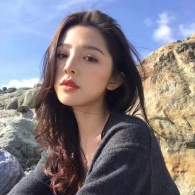 最好看的微信头像女简单气质