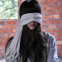 丝带蒙眼睛女生头像
