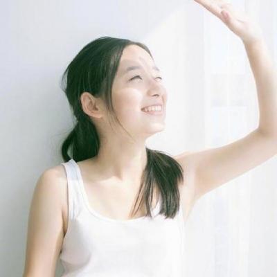 头像简单干净阳光女生图集