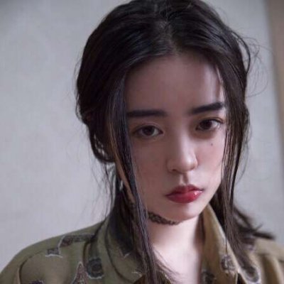 女生头像抑郁气质高清图片