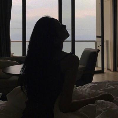 女生气质高冷叛逆高清个性头像
