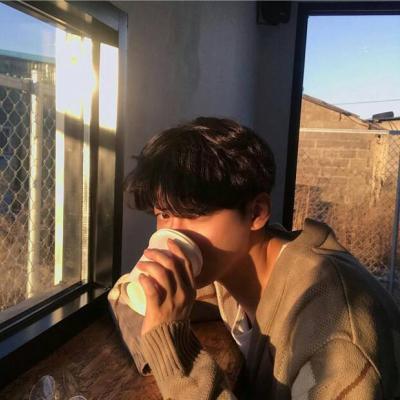 微信男生头像高冷成熟一点图片