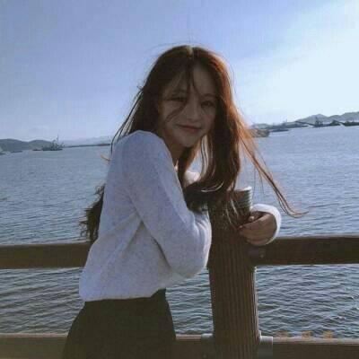 蓝色系小清新个性女生头像图片