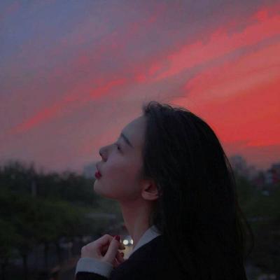 个性潮流时尚女生头像图片