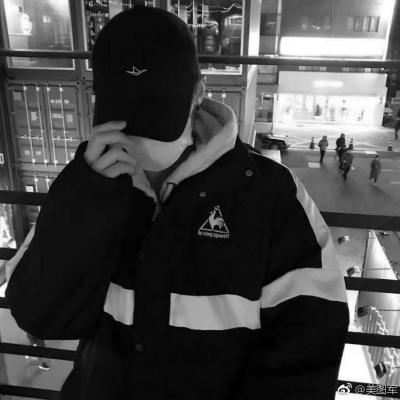 真人男头像帅气高冷黑白