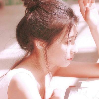 清新自然美女微信头像