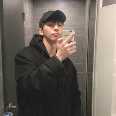 微信男生头像高冷成熟一点图片