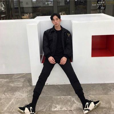 微信男生头像高冷成熟一点图片