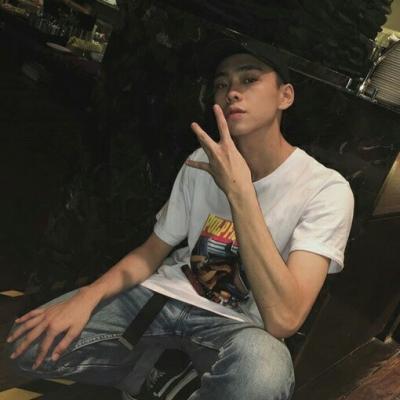 微信帅气的男生头像真人图片