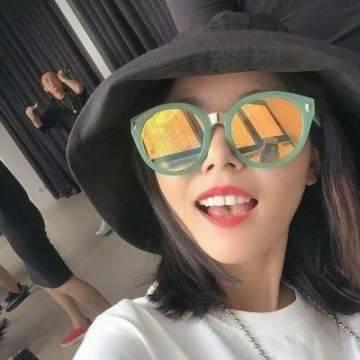 女生头像戴帽子可爱
