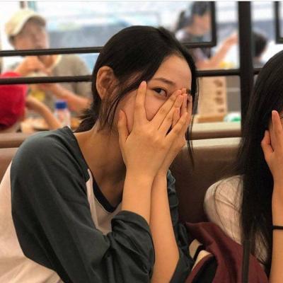 个性外国女生微信头像高清