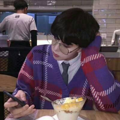 微信真人帅气男生头像图片