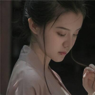 真人闺蜜头像一组两张古风唯美