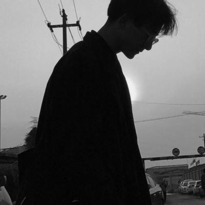 真人男头像帅气高冷黑白