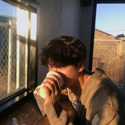 qq头像男生酷帅炫拽真人图片