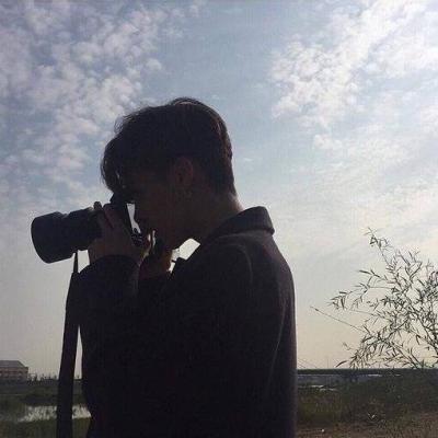 qq头像男生酷帅炫拽真人图片