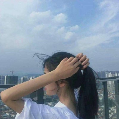 超忧郁感霸气女生头像