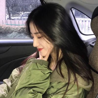 2025微信女生真人头像图片