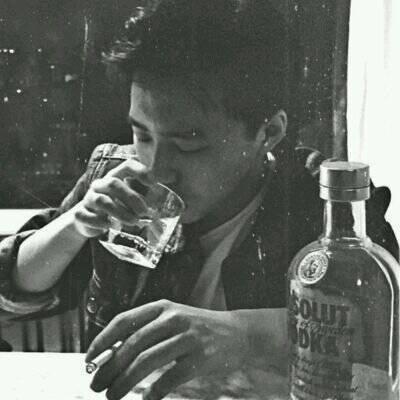 黑白男头像高冷真人