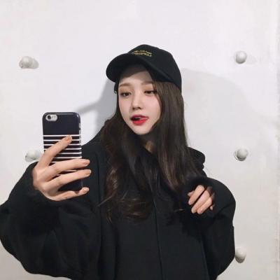 2025微信女生真人头像图片