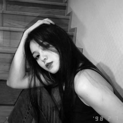 女生霸气头像超拽高冷黑白图片