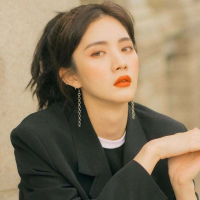 有个性的头像女生高清真人图片