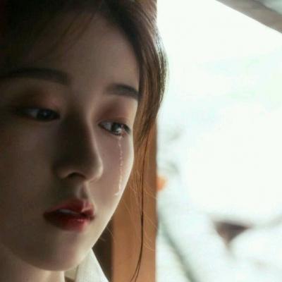 2025微信女生简单气质头像图片