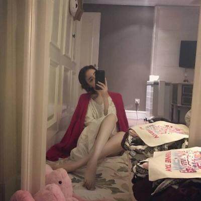 女生身材照头像