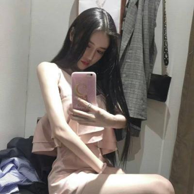 女生身材照头像