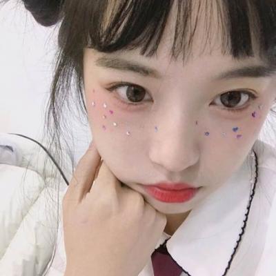 2025微信女生简单气质头像图片