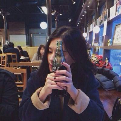 女生高冷气质真人头像