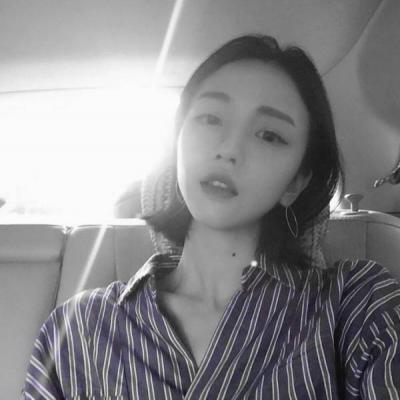 女生霸气头像超拽高冷黑白图片