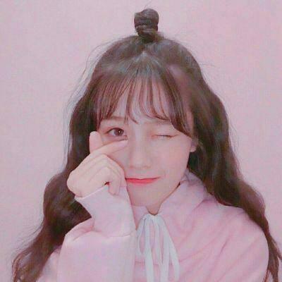 少女心头像粉色真人