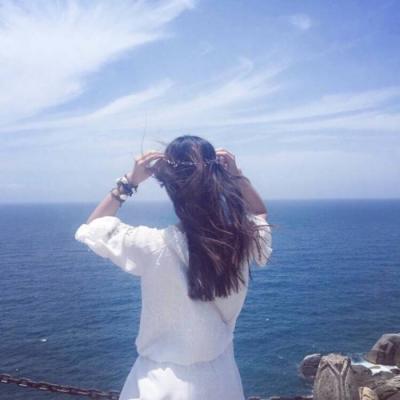 大气有格局微信头像女背影唯美图片